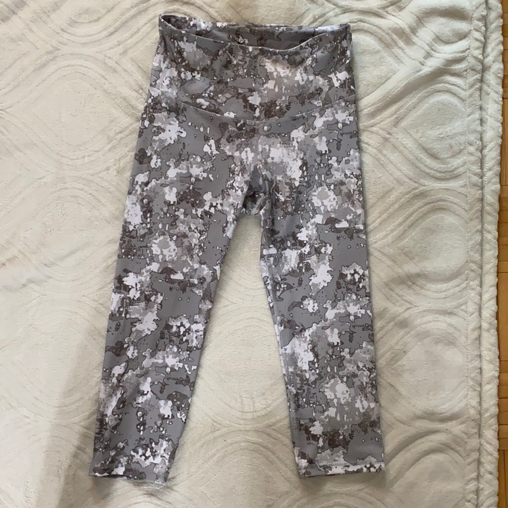 Capri pants